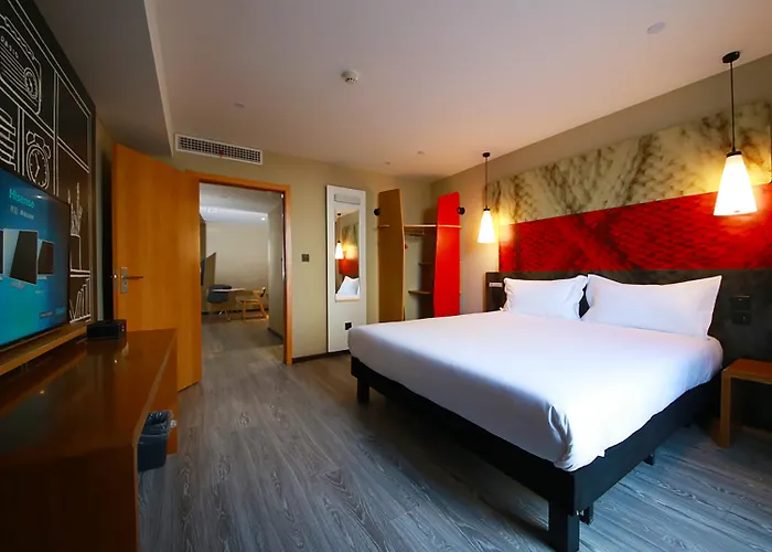 Ibis Sui Ning Hotel